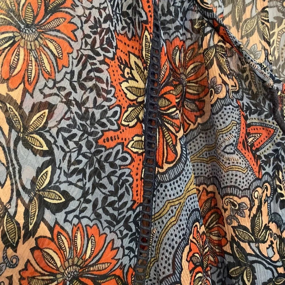 db established 1962 Semi Sheer Blouse with Sleeve Detail and Collar Detail - Picture 4 of 13